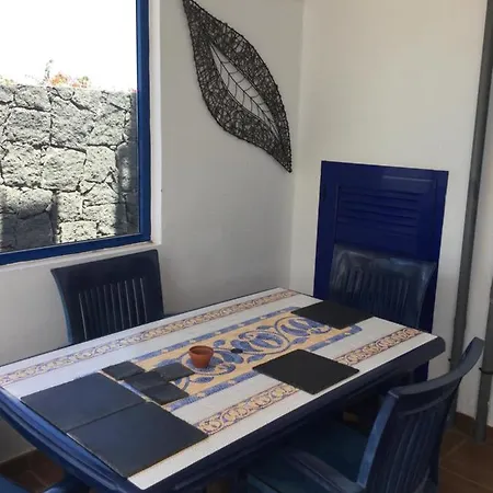 Marina View 2, Marina Rubicon, Lanzarote * بلايا بلانكا